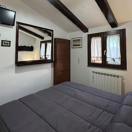 Free Parking La Bianca Neve Cottage Castel Di Sangro Luaran gambar